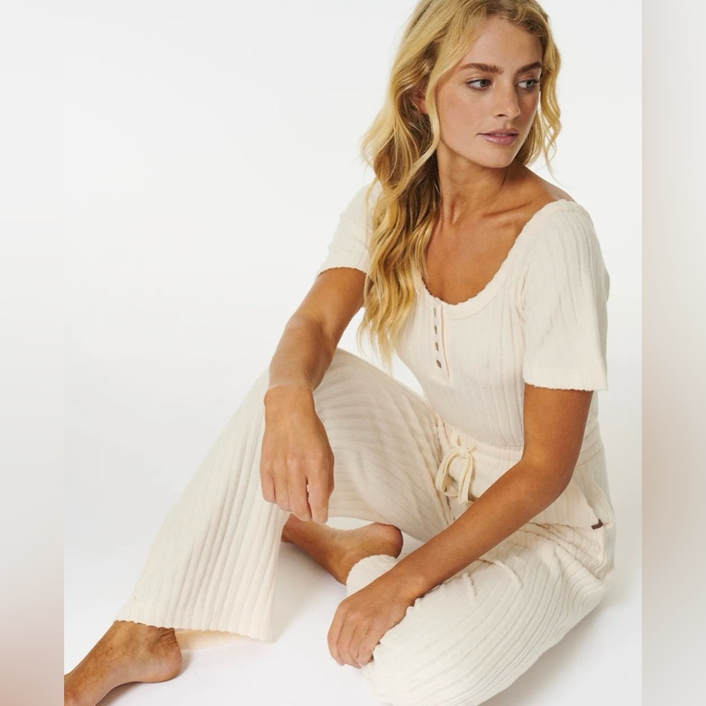 NWOT Rip Curl Cozy Jumpsuit- cream cozy fuzzy elastic waist ribbed .Size XL - Picture 5 of 14